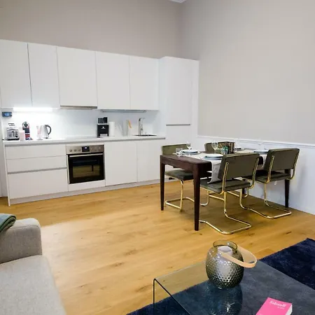 Studio Apartments Urania - Mai'S Apartments Wenen Buitenkant foto