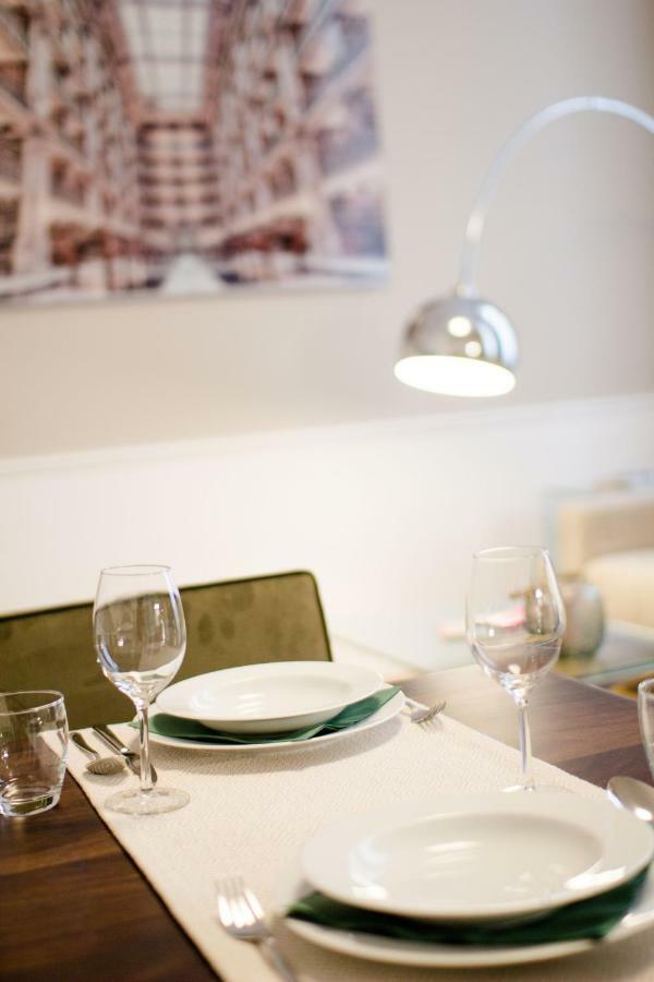 Urania - Mai's Apartment Wien