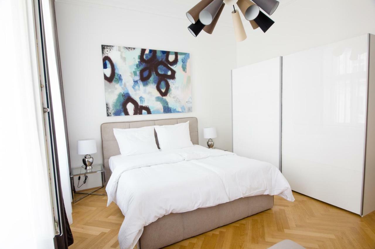 Urania - Mai's Apartment Wien