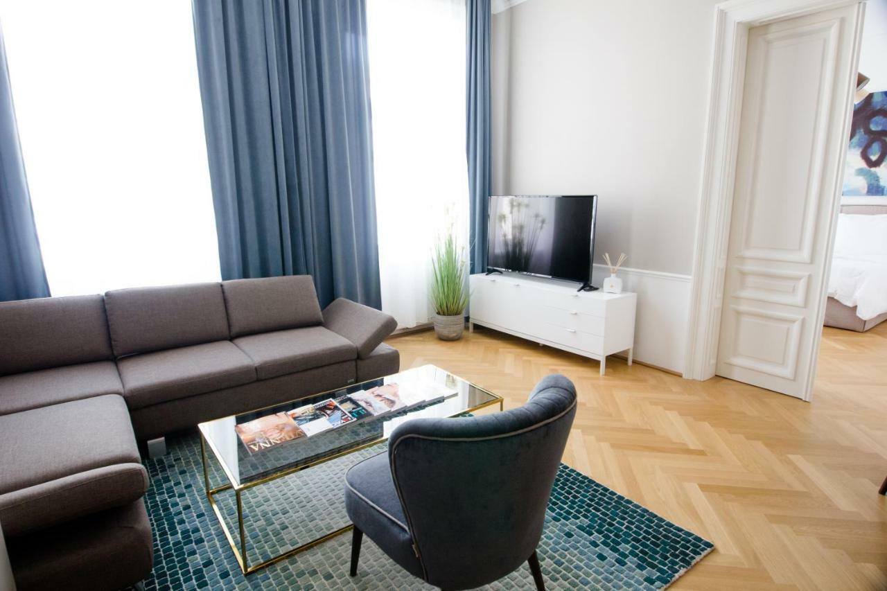 Urania - Mai's Wien